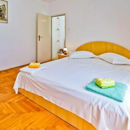 Jacky Apartment
