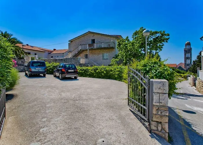 Jacky Apartment Hvar Town